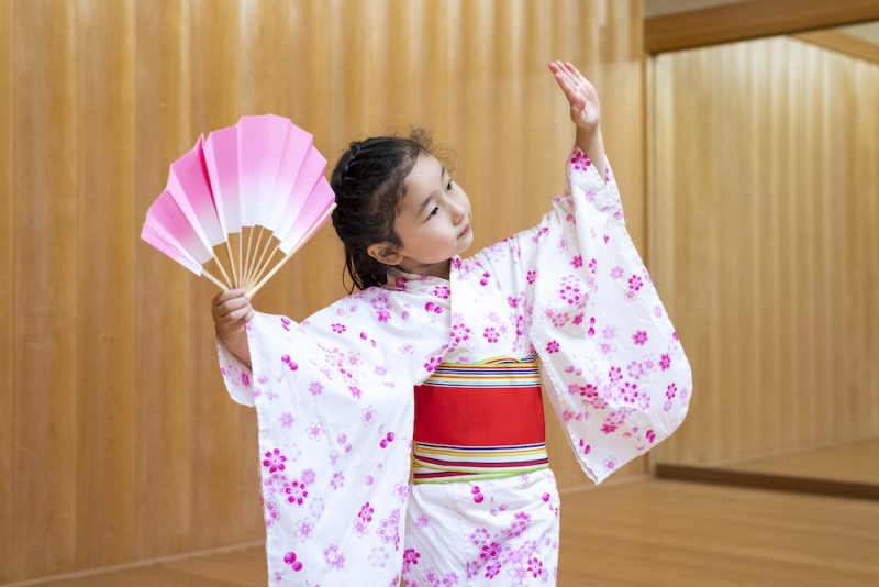習い事としての日本舞踊 子どもでもできる 教室選びで大切なのは 和ものびと